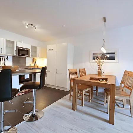 Badestrand יוליוסרו