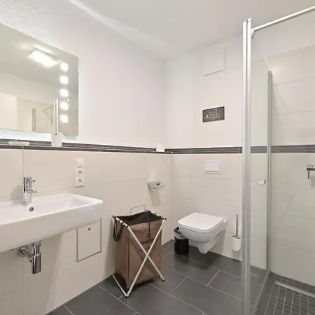 Badestrand * יוליוסרו